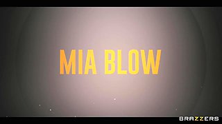 Mia Blows The Yoga Teacher With Mia Blow, Jack 23 - Brazzers