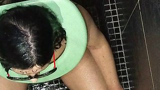 Sexi Wife Taking Enormous Load of Piss on Face