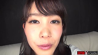 Yui's Tease - a Selfie Seduction