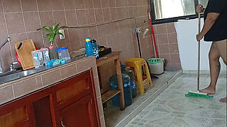 Chubby Mom in the Kitchen 3