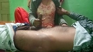 Bhabhi Pooja Sexy gets her brother-in-law off with some solo action