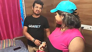 Indian Delivery Girl Hardcore Fuck With Dean Jones - Desi Bhabhi Doggy Style & Pussy Eating