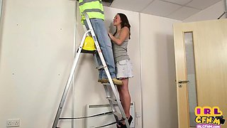 Horny CFNM babe cocksucking lucky worker
