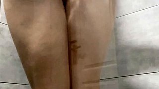 Big boobs milf masturbates with her dildo