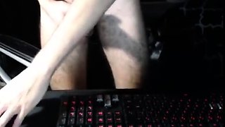 Amateur Twink Masturbates on Webcam