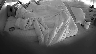 Horny fat arab housewife fingered on amateur hidden cam