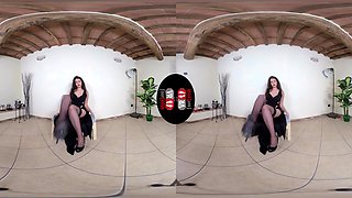 Seductive Sofia Gives You A Steamy Hot Foot Tease; Stunning Brunette Leg And Foot Fetish Stocking Virtual Reality Video