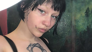 Virgin, auditioning for the role of a porn model for the first time, tries anal and cum