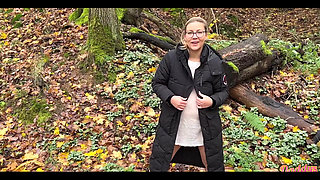 Extremely Horny MILF Cunt Squirts Outdoors