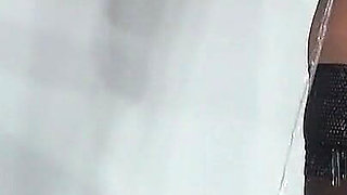 Pissing Babe in Nylon