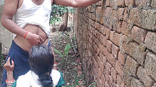 Indian desi maid fuking outdoor