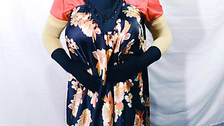 Muslim Hijabi Beautiful Housewife Fucking with Neighbor - With Clear Hindi Audio