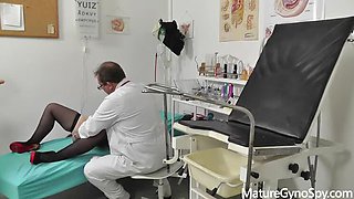 Mature BBW Gyno Exam - Doctor Films Secret Fingering & Toy Play in HD
