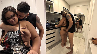 I Ate While She Washed the Dishes.