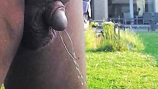 Small dick piss in the garden
