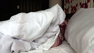 Bettie Bondage – A Warm Night in Bed with Mommy
