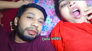 hot masti in bedroom husband wife romantic vlogs , couple Masti vlog Desi video.