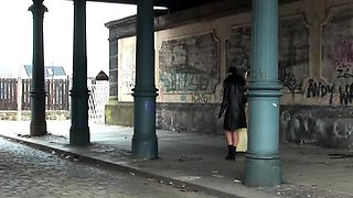 BUTTPLUG OUTDOOR PUBLIC BEACH ORGASM
