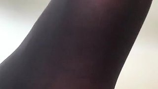 Amateur Foot Fetish Girlfriend Sucks and gives a Footjob