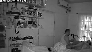 Real cam amateur couple having homemade sex in the room