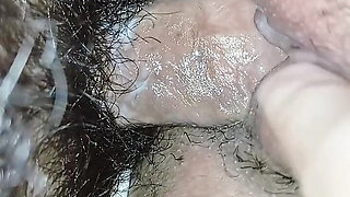 Close-up fuck creampie