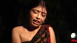 Indian hot petite MILF amateur porn