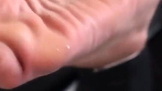 Giantess Goddess's Big Feet Crushing Your City