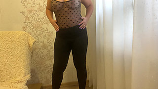 Russian milf in leggings and no panties caresses her cunt