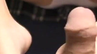 Intensive Footjob Date