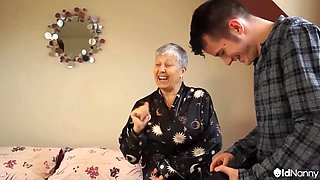 Old Lady Savana Fucked By Student Sam Bourne - AGEDLOVE