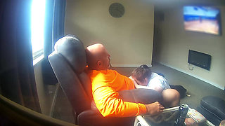 THIS IS HOW YOU KEEP YOUR MAN HAPPY!