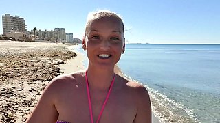 Amateur Outdoor Brunette Masturbates