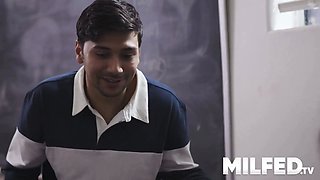 Elizabeth Skylar seduces her student with her big tits & shaved pussy