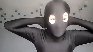 Asian Girl Zentai Mask Try-On