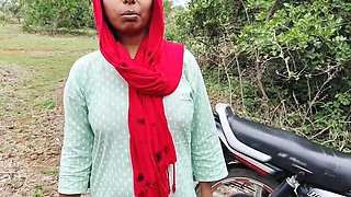 Young Indian Desi College Girl Fucked Hard by Boyfriend in Jungle - Hindi Village Sex