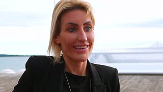 Jessie, 35, farmer in Dole (39)! - Jacquie et Michel TV