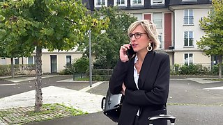 French MILF hooks up with the guy in the car