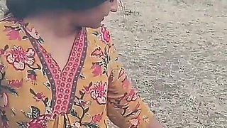 Punjabi Dress Wearing Aunty Cheat in Jungle with Neighbour