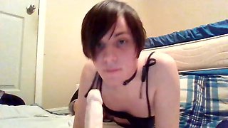 Femboy luna being a slut on cam