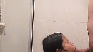 18 Years Old Thai Amateur Have Sex in the Shower and Take a Huge Cumshot