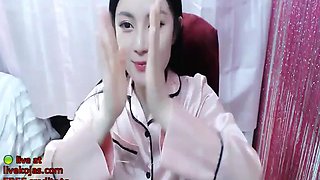 Tiny korean camgirl fucks her nice pussy: Big Tits, Amateur  Babe Porn