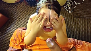 She Loves to Use My Cum as a Face Mask