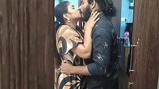 Mallu Trivandrum Couple Hot Lip Lock Romance with Fuck