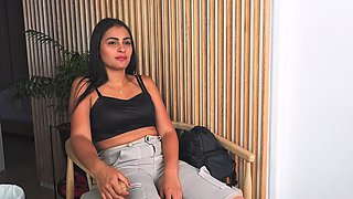 Innocent 18yo Latina Sucks Big Cock