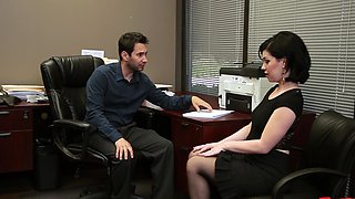 Belle Noire wearing nylon stockings gets fucked in the office