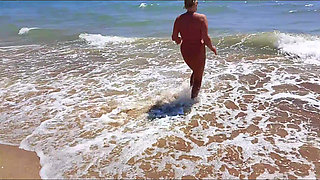 Risky Sex on the Beach in the Ass