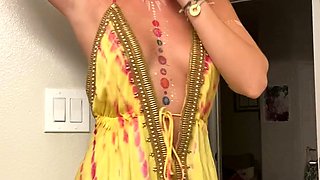 Hairy amateur solo toy fuck