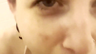 Swallowing Dwayne Foxxx's Piss