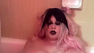 Amateur brunette ariana marie solo toying