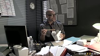Full Dis-Clothe-Her With Johnny Sins, Nikki Benz - Brazzers